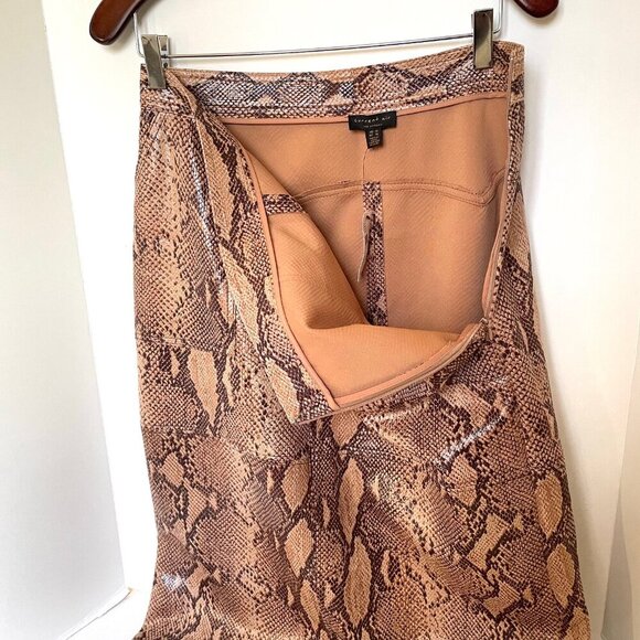 Anthropologie Pencil Skirt Brown Faux Leather Snake Print Knee Length Vegan - Picture 4 of 8